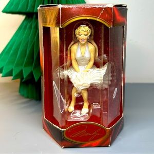 1998 Vintage Carlton Heirloom Collection Marilyn Monroe Ornament
